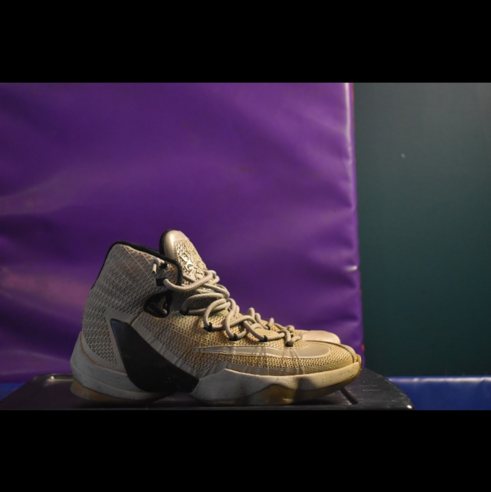 Nike lebron 13 soldier